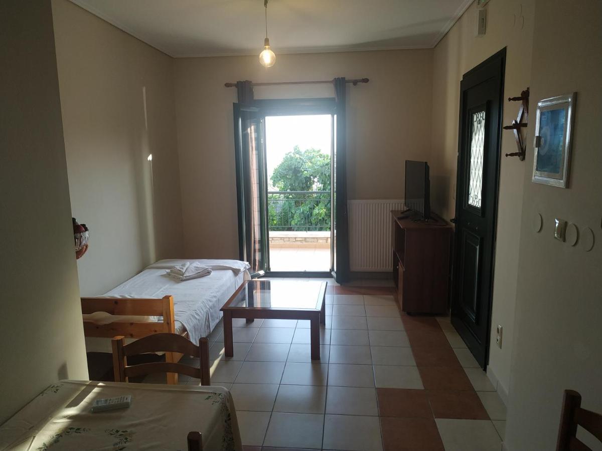 Papadeas Villas Megali Mantineia ภายนอก รูปภาพ